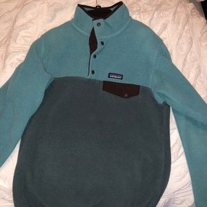 Patagonia women’s Synchilla Snap T fleece pullover